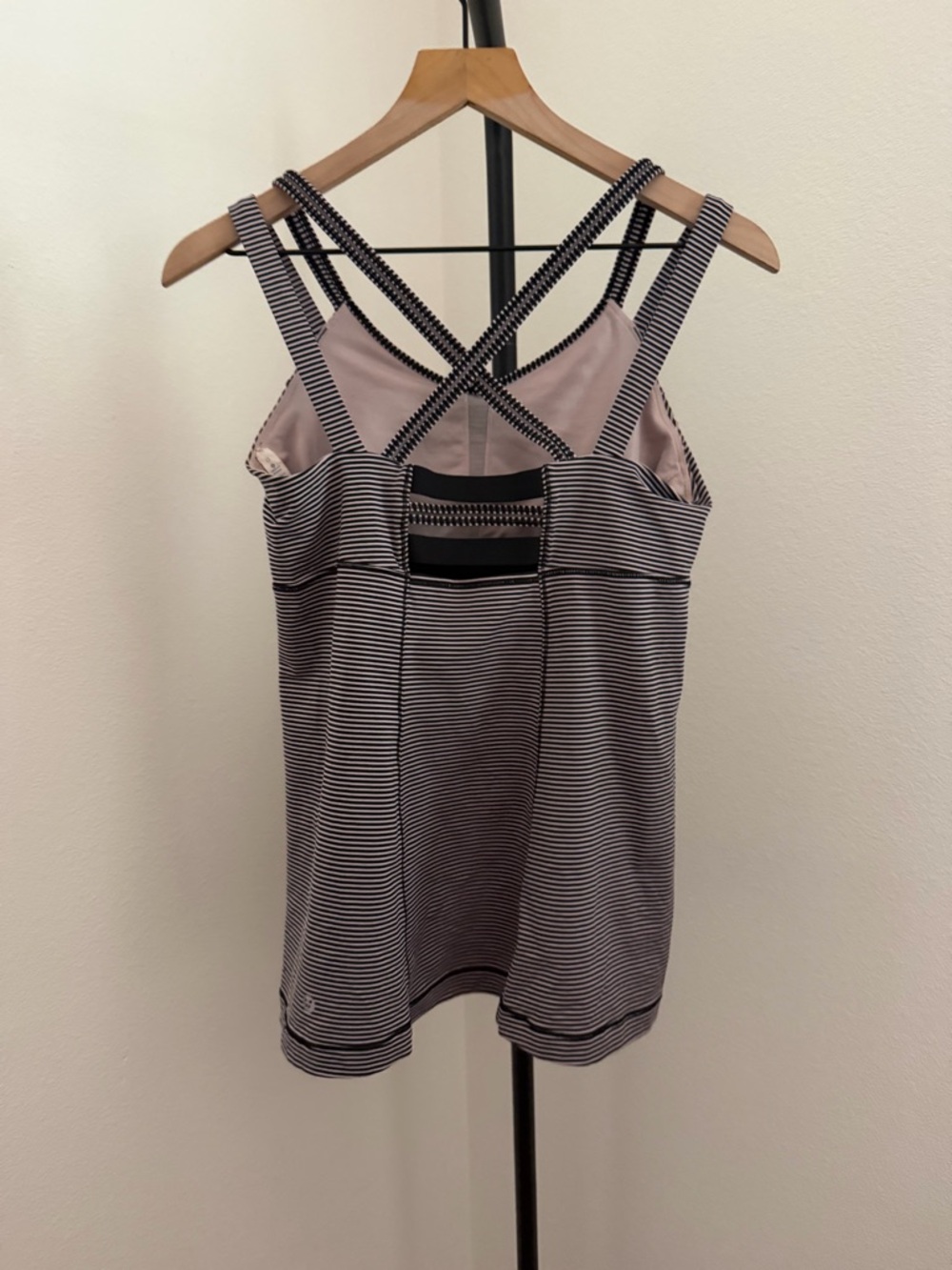 lululemon athletica happy strappy Striped Double-Strap Tank Sz 10 - Picture 6 of 7
